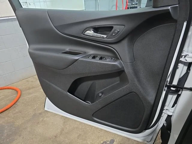 Used 2024 Summit White Chevrolet LT image 28