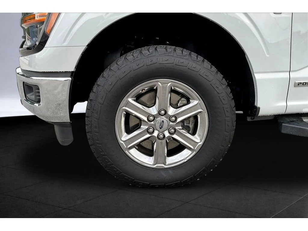 Used 2024  Ford XLT image 7