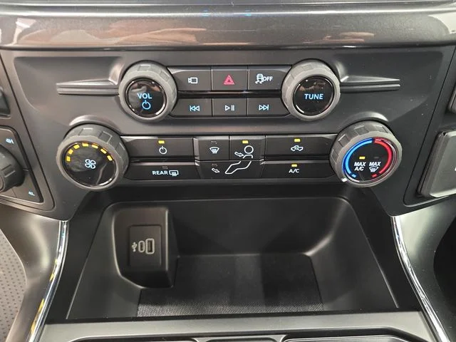 New 2026 Oxford White Ford STX® image 30