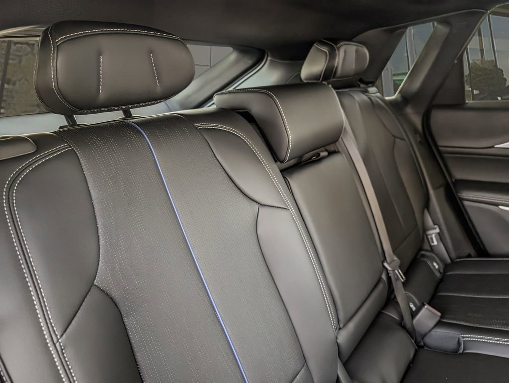 2026 Cadillac LYRIQ Premium Sport - Photo 17