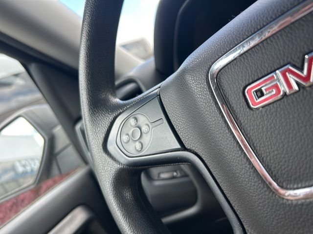 Used 2015 Silver GMC Base image 15