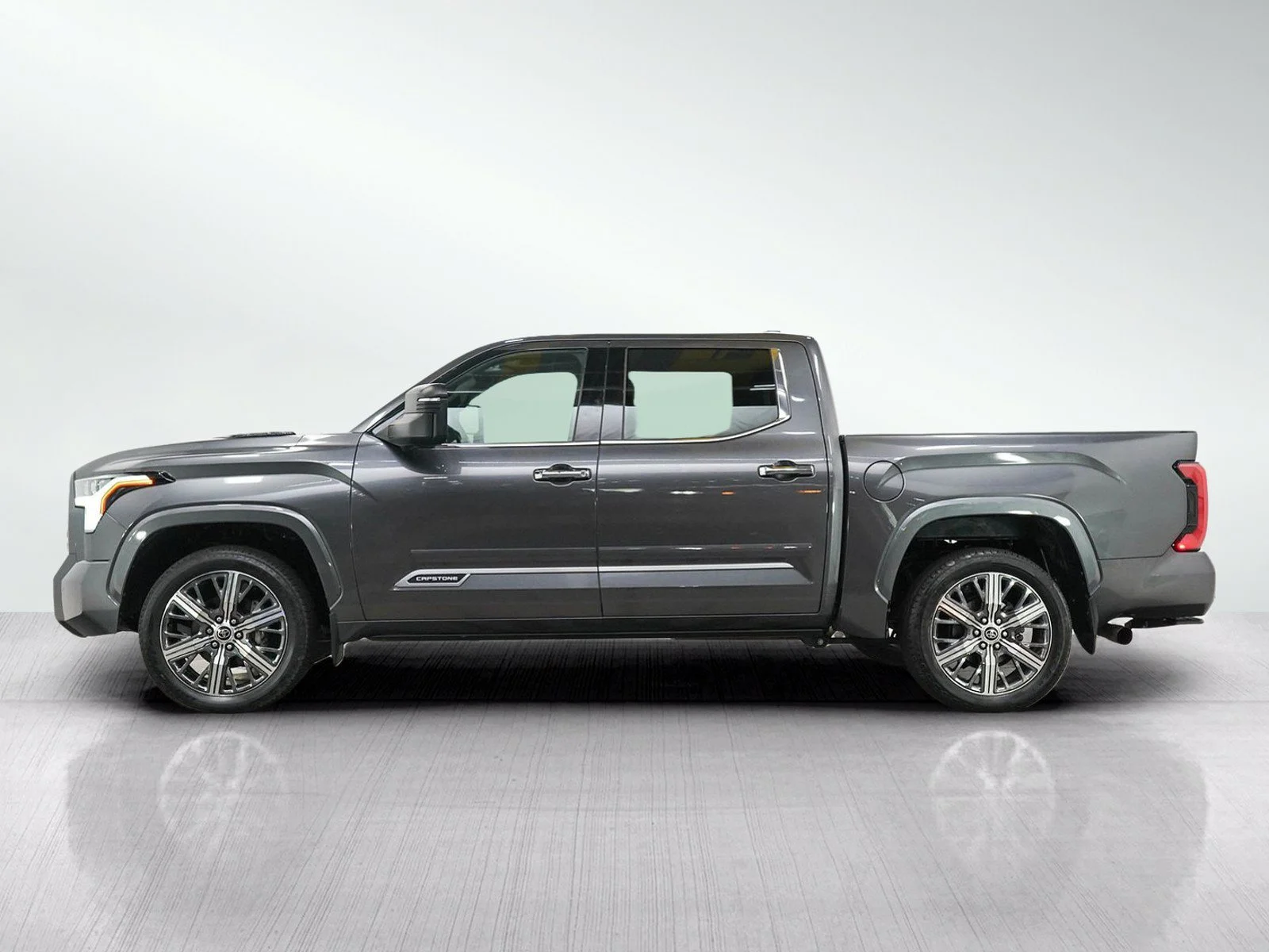 Used 2022 Toyota Tundra Hybrid Capstone with VIN 5TFVC5DB6NX004607 for sale in Wayzata, Minnesota