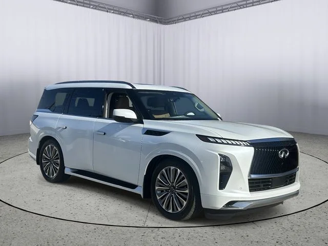 New 2027 RADIANT WHITE INFINITI Luxe 4WD image 5