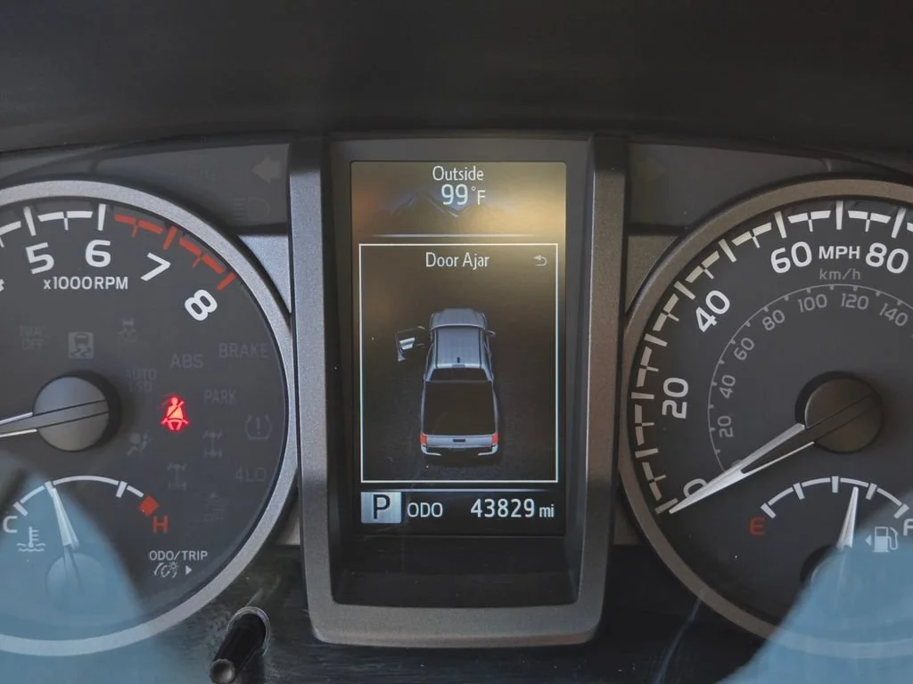 Used 2023 Ice Cap Toyota SR image 20