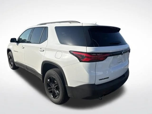 Used 2023 White Chevrolet LT image 3