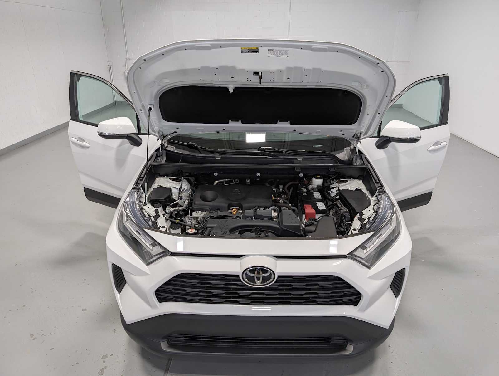 Used 2023 Ice Cap Toyota XLE image 13