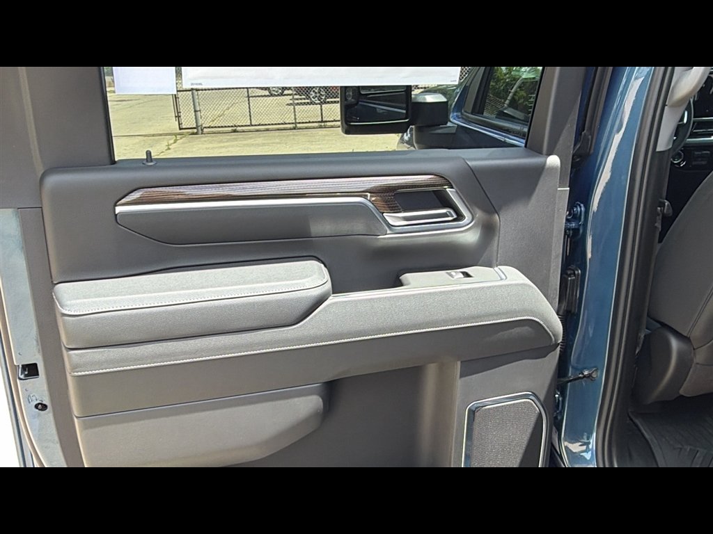 New 2026 Lakeshore Blue Metallic Chevrolet LT image 22