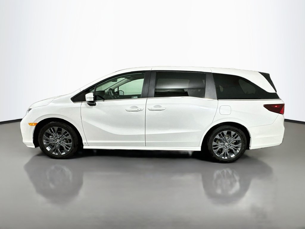 2026 Honda Odyssey Touring - Photo 8