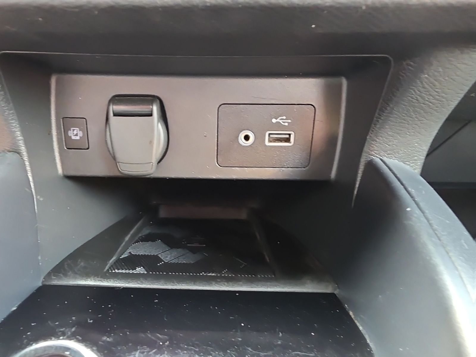 Used 2023 Blue Nissan 1.6 SV image 25