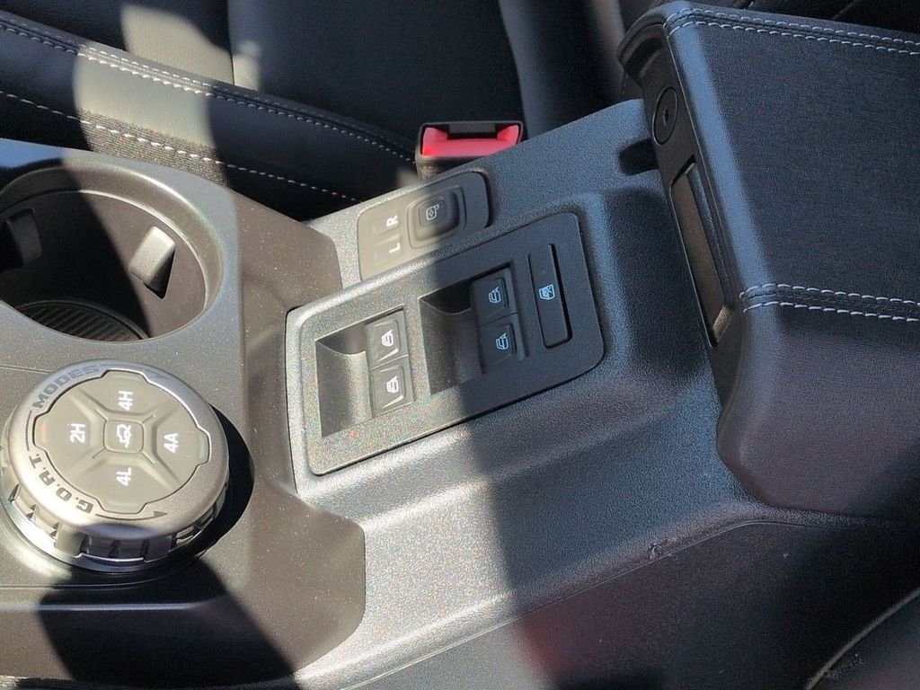 New 2026 Avalanche Gray Ford Outer Banks® image 44