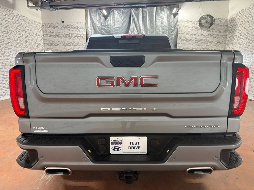 Used 2025 Sterling Metallic GMC Denali image 6