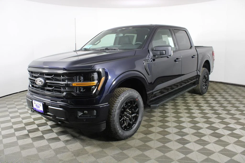 New 2026 Antimatter Blue Metallic Ford XLT image 3