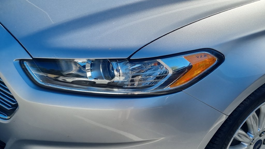 Used 2016 Silver Ford SE image 6