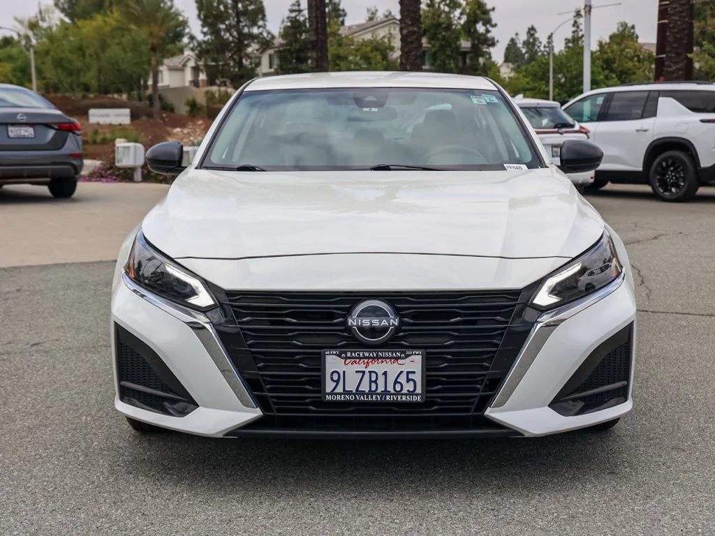 Used 2024 White Nissan 2.5 S image 8