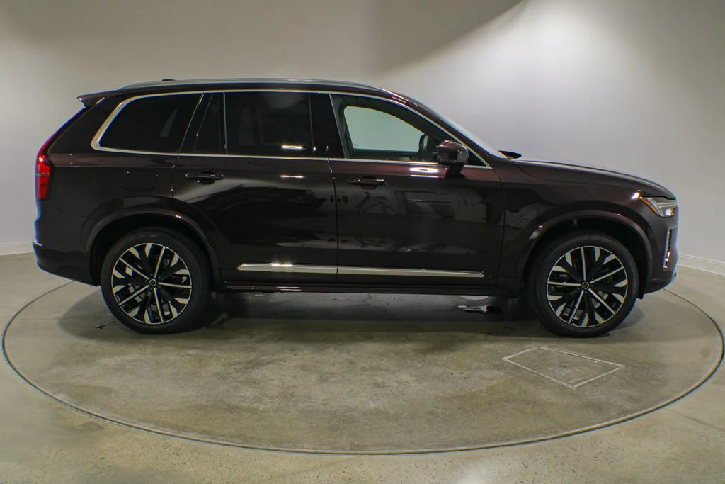 New 2026 Red Metallic Volvo T8 Plus image 6