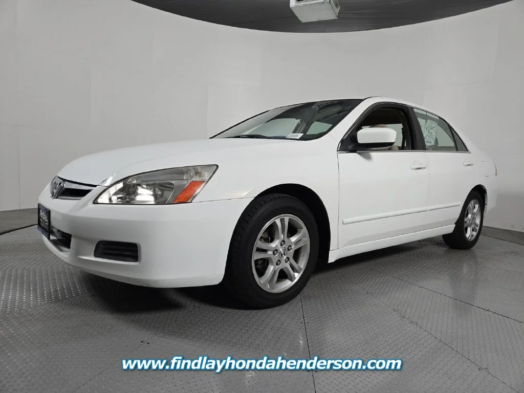 Used 2007 Honda Accord SE with VIN JHMCM56327C011671 for sale in Henderson, NV