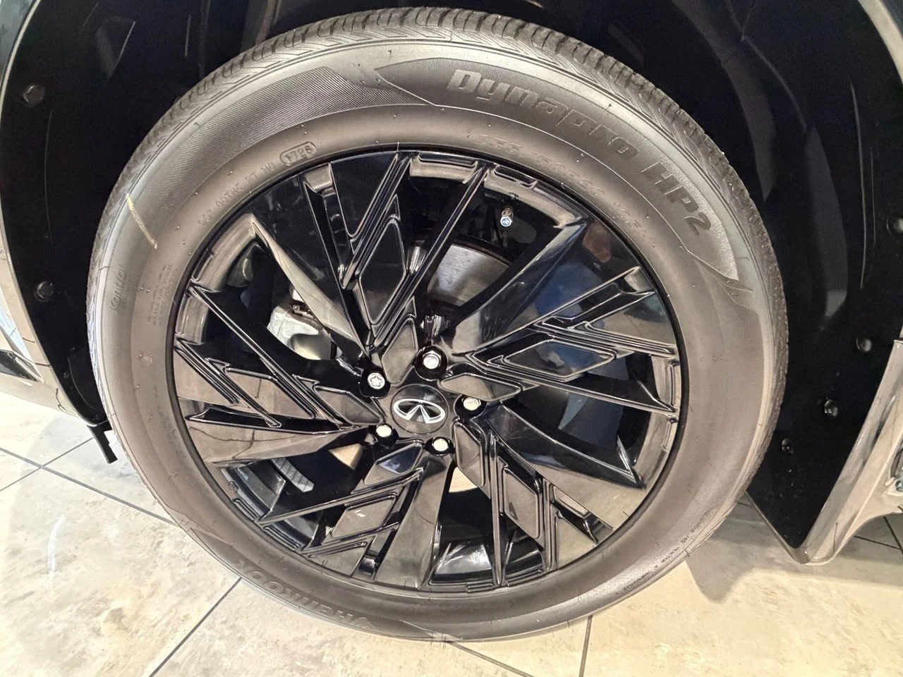 New 2027 HARBOR GRAY INFINITI Sport AWD image 7