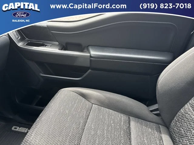Used 2023 Black Ford XLT image 28