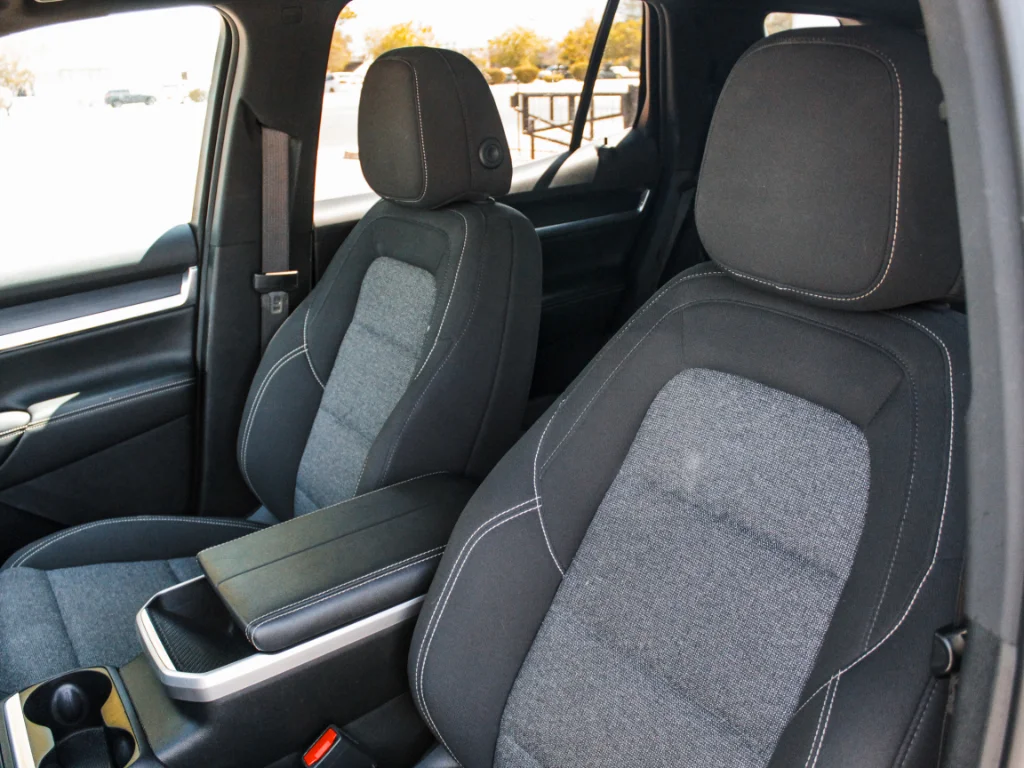 Used 2025  GMC AWD Elevation image 20