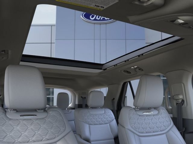 New 2026 White Metallic Ford Platinum image 22