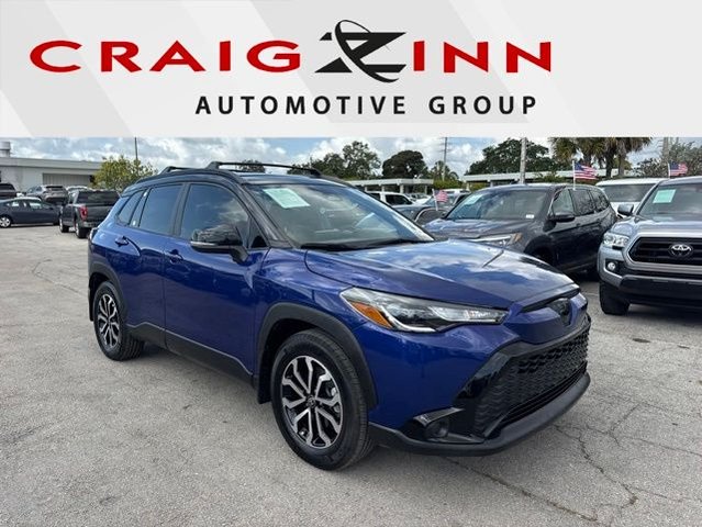 2025 Toyota Corolla Cross Hybrid SE
