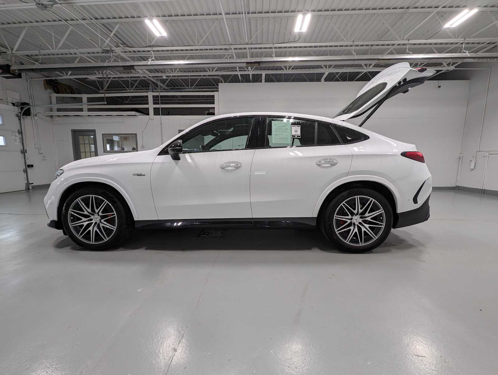Certified Used 2026 MANUFAKTUR Moonlight White Metallic Mercedes-Benz AMG® GLC 43 image 12