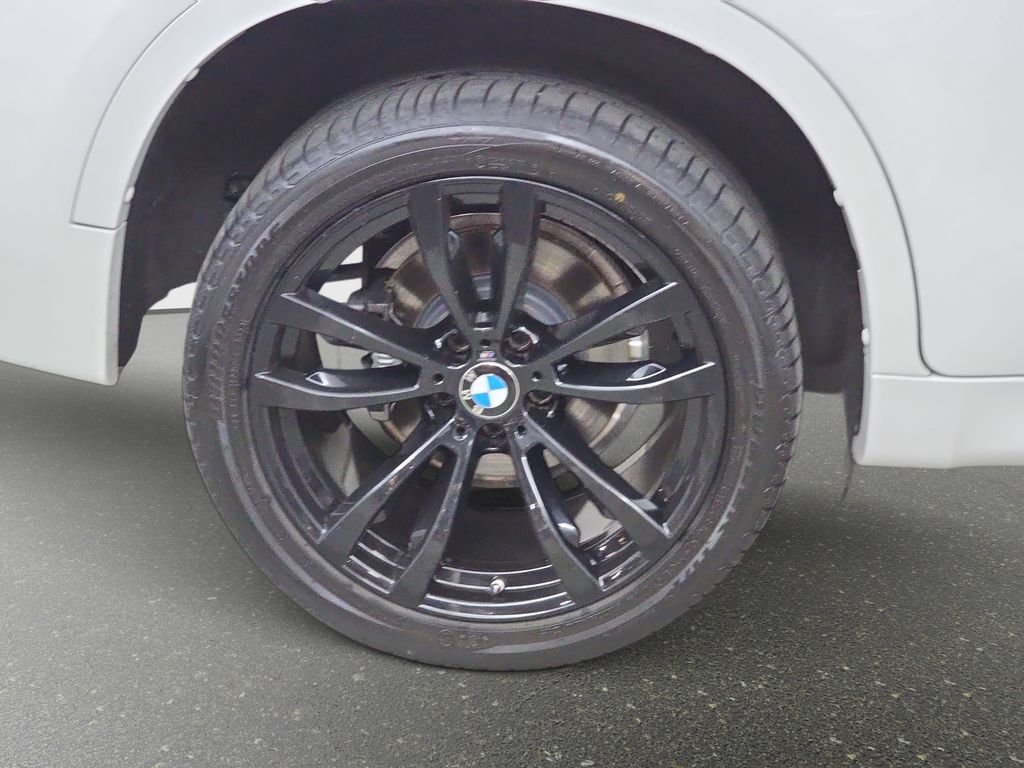 Used 2018 Alpine White BMW xDrive35i image 35