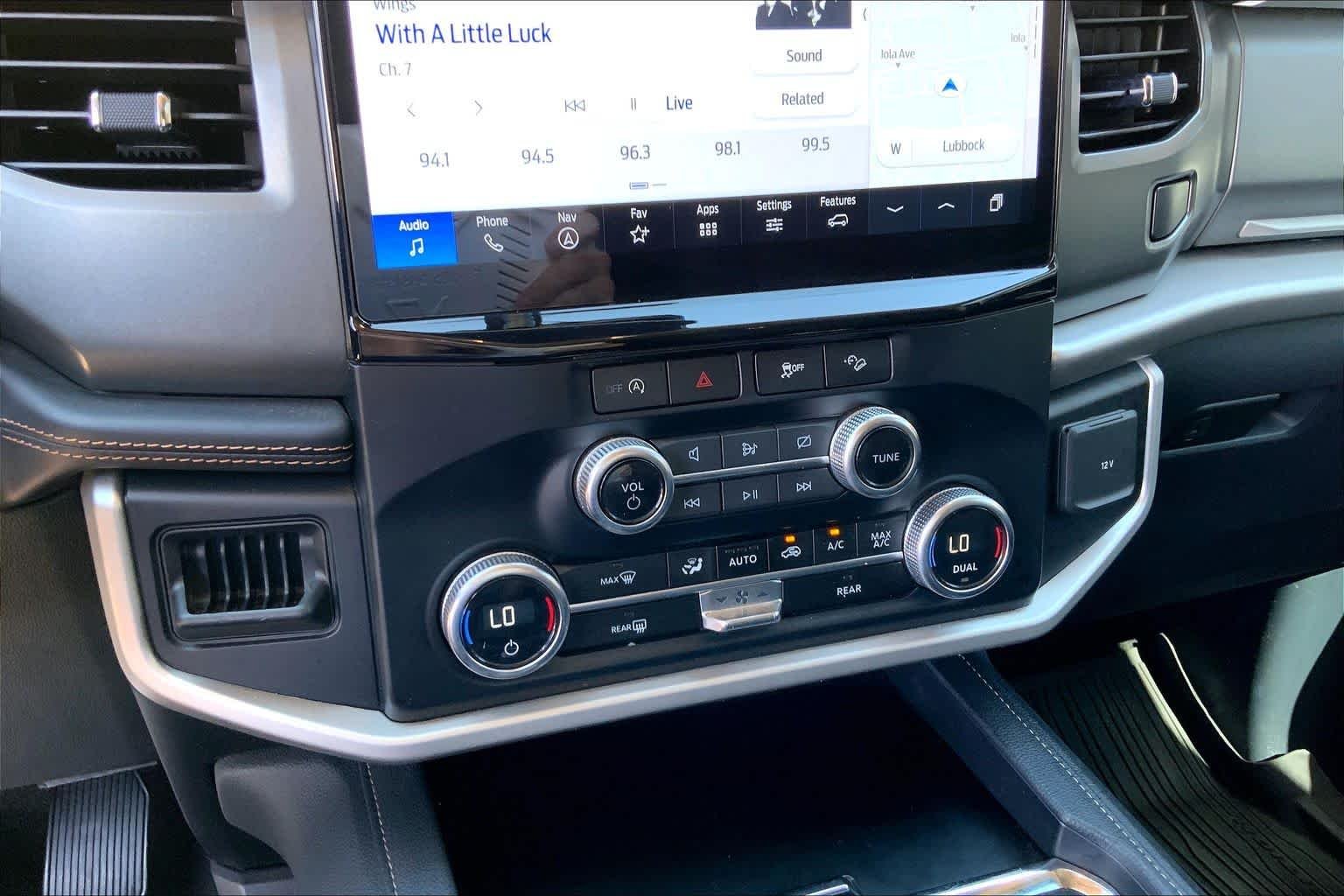 Used 2011 White Diamond Tricoat Chevrolet LTZ image 33
