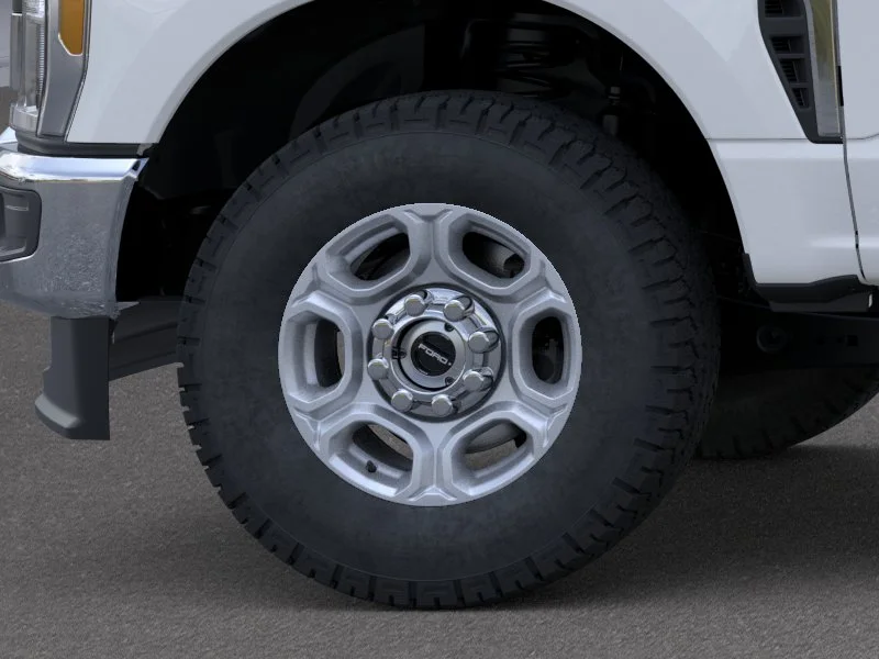 New 2026 Oxford White Ford F-250® XLT image 19