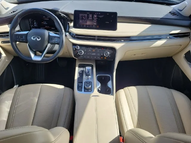 Used 2024 Black INFINITI Sensory image 15