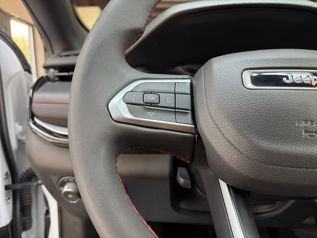Used 2025 White Jeep Trailhawk image 24