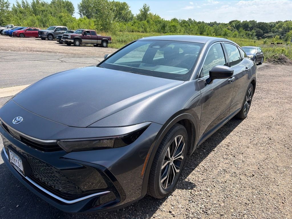 Used 2023 Gray Toyota XLE image 1