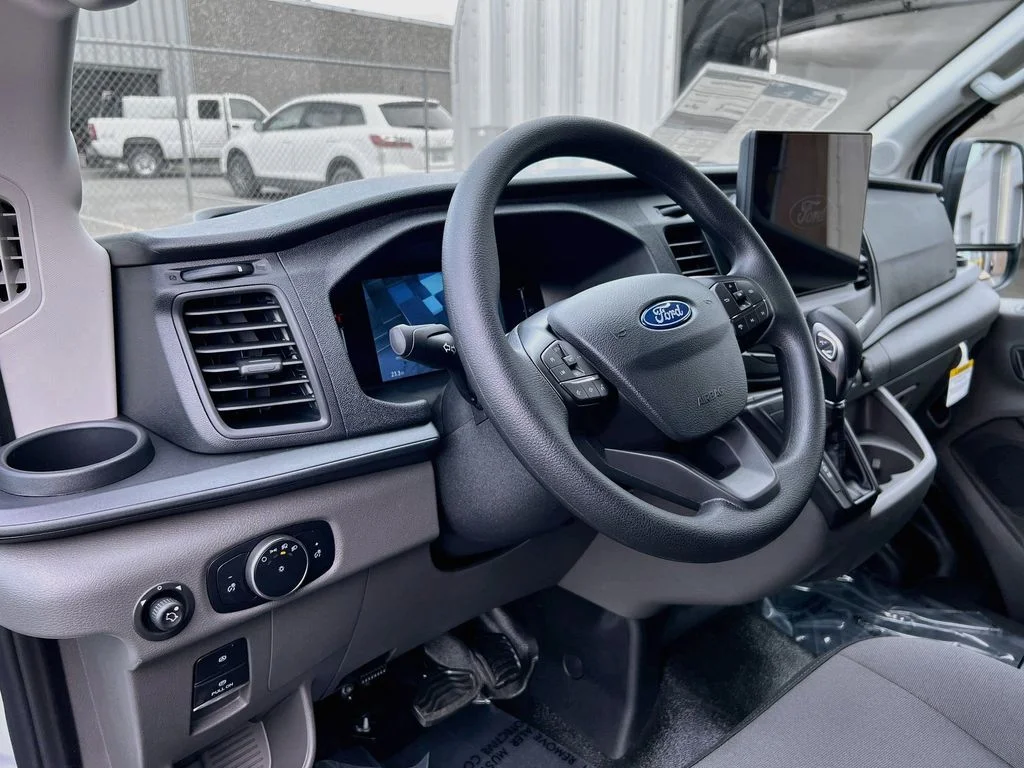New 2026 Oxford White Ford XL image 3
