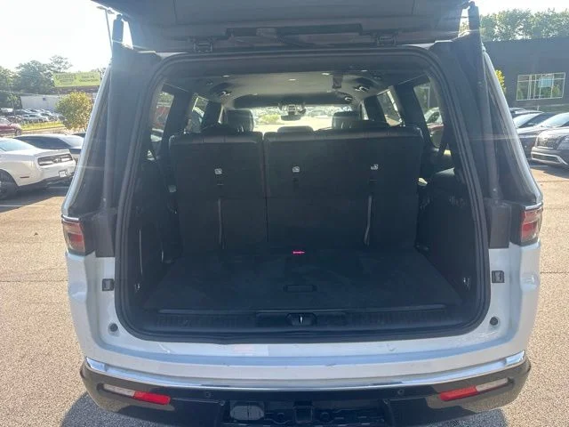 Used 2024 White Jeep Series II image 13