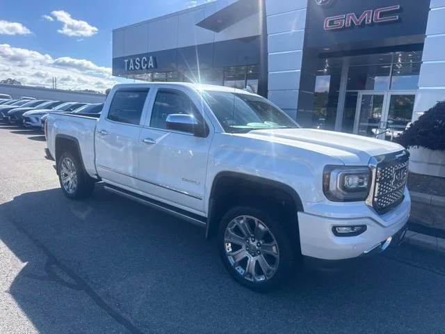 Used 2018 White GMC Denali image 1