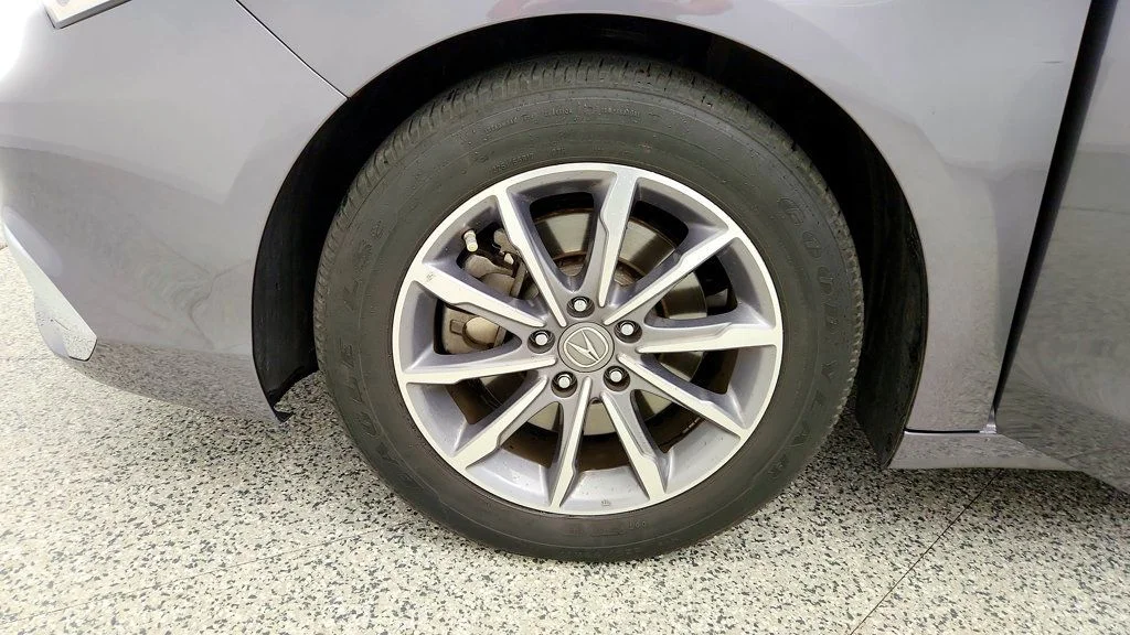 Used 2019 Modern Steel Metallic Acura 2.4L FWD image 9