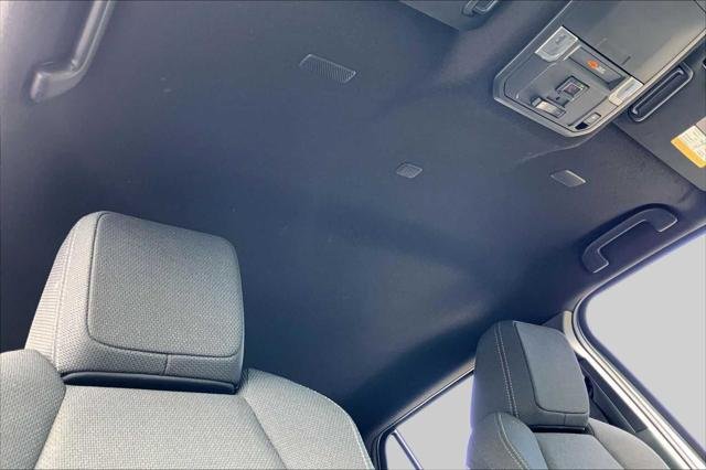 Certified Used 2025 CUTTING EDGE Toyota  image 14