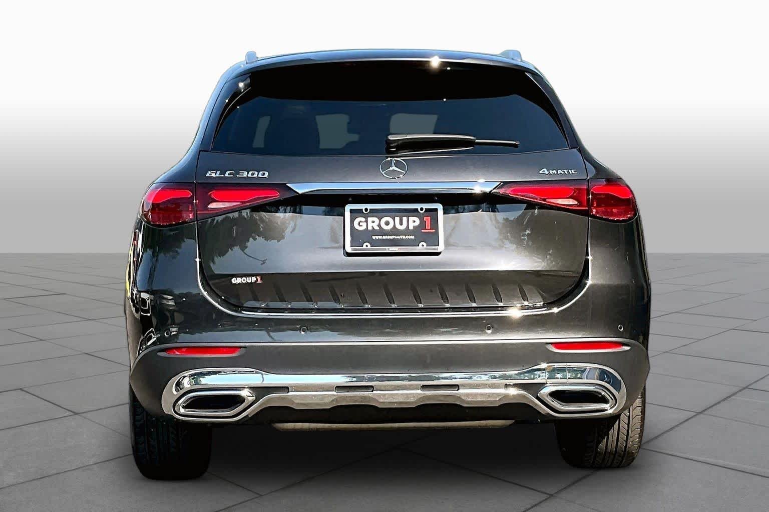 Used 2024 Graphite Grey Metallic Mercedes-Benz GLC 300 image 9