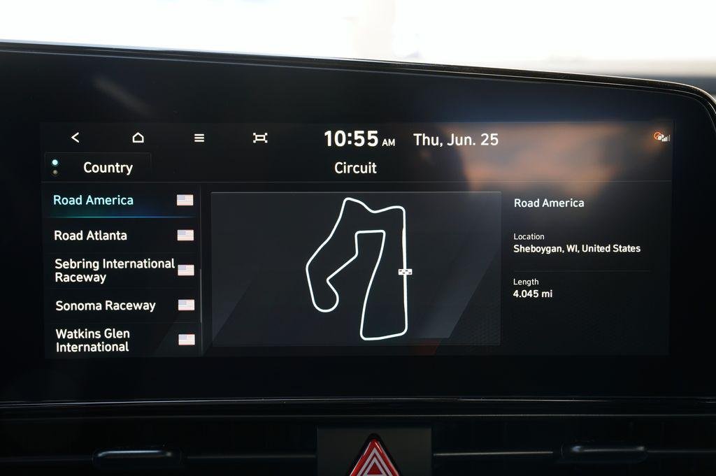New 2026 Abyss Black Hyundai Base image 18