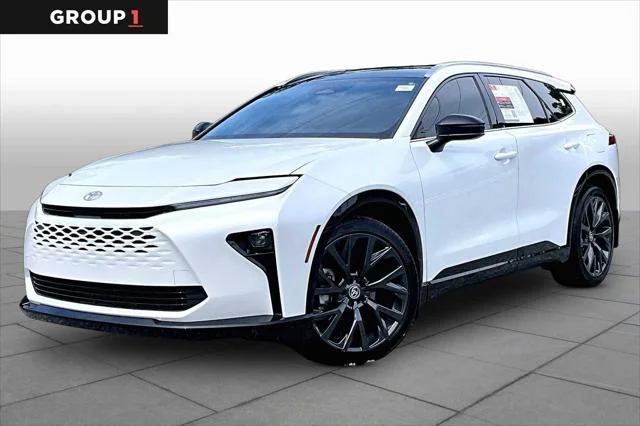 2025 Toyota Crown Signia