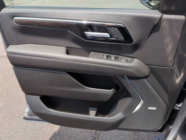 New 2026 Sterling Gray Metallic Chevrolet Premier image 25