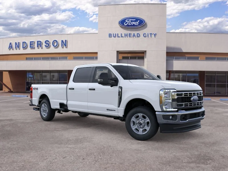 New 2026 Oxford White Ford XLT image 7