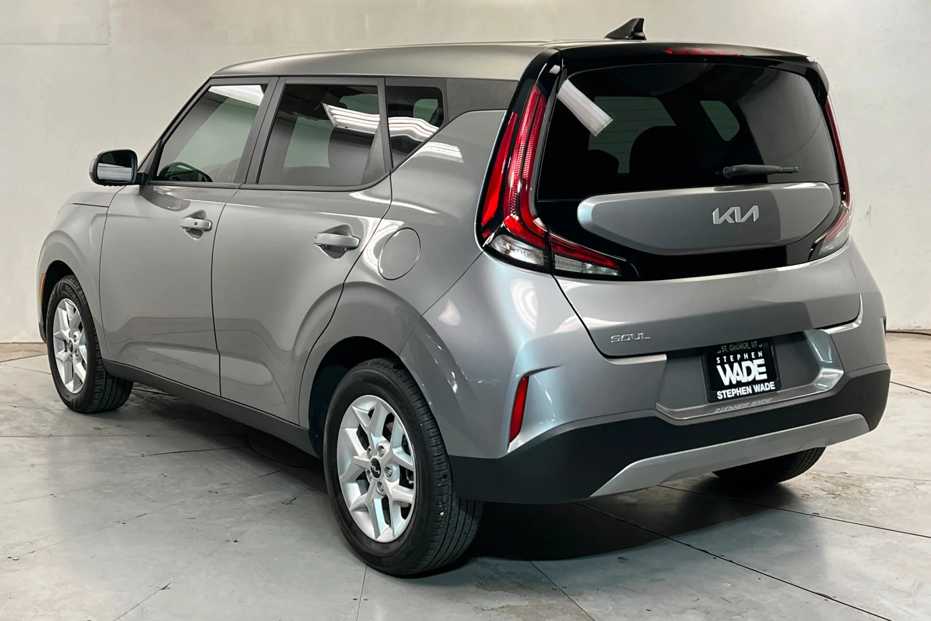 Used 2024 Steel Gray Kia S image 3