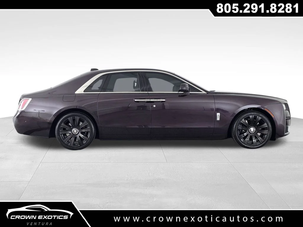 Used 2023 Purple Rolls-Royce Base image 9