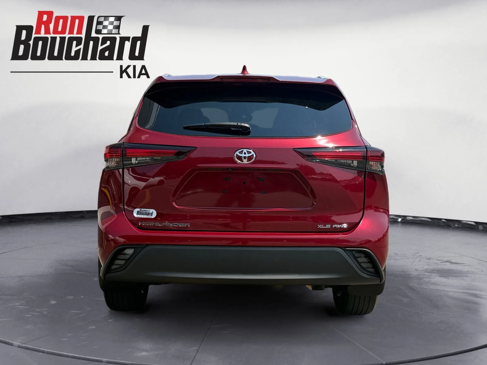 Used 2024 Ruby Flare Pearl Toyota XLE image 3