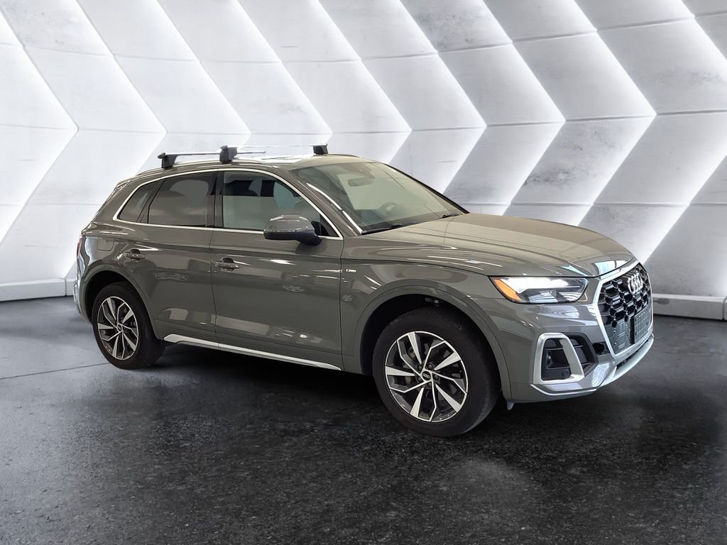 Gray 2023 Audi Q5 quattro Premium Plus S Line 45 TFSI SUV / Crossover All-Wheel Drive