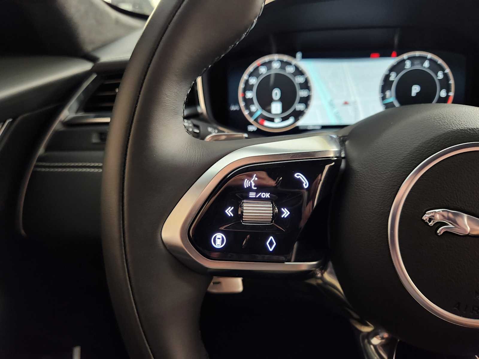 2026 Jaguar F-Pace R-Dynamic S - Photo 28