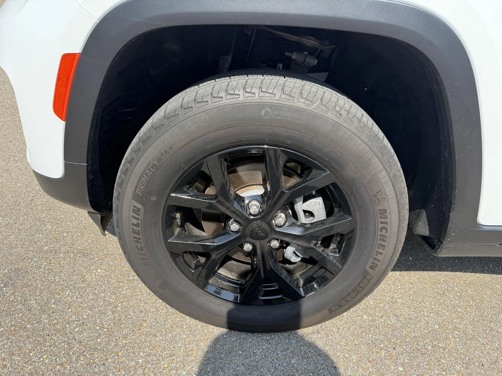 Used 2024 Bright White Clearcoat Jeep Altitude image 25