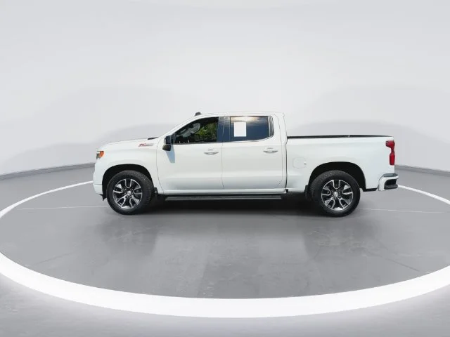 Used 2023 White Chevrolet RST image 6