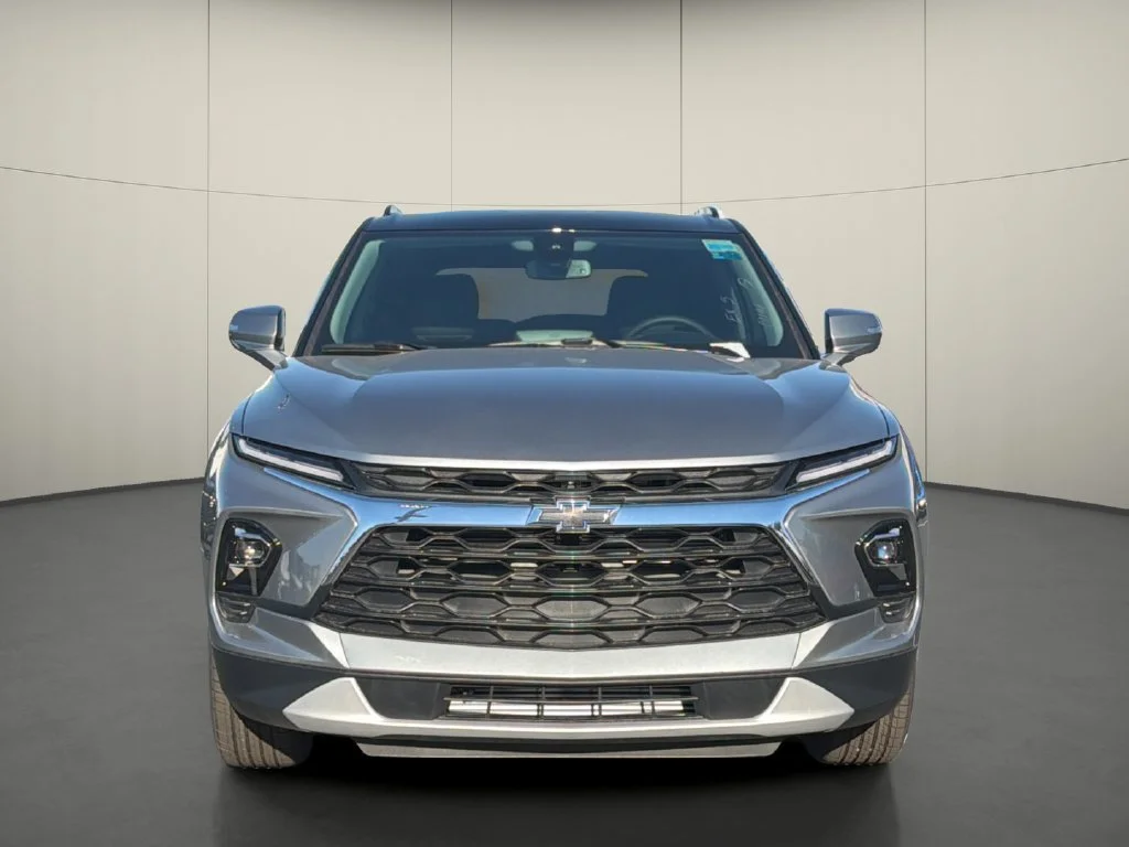 New 2026 Sterling Gray Metallic Chevrolet 3LT image 2
